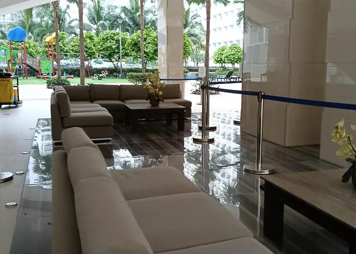 Shore Moa View Aparthotel Manila